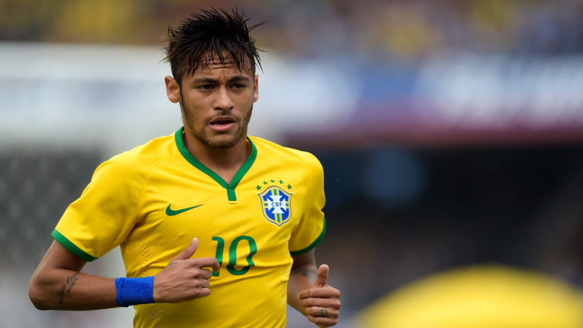 世界杯:FIFA展示“肌肉疲劳实时监控图” 教练可在平板查看红区状态