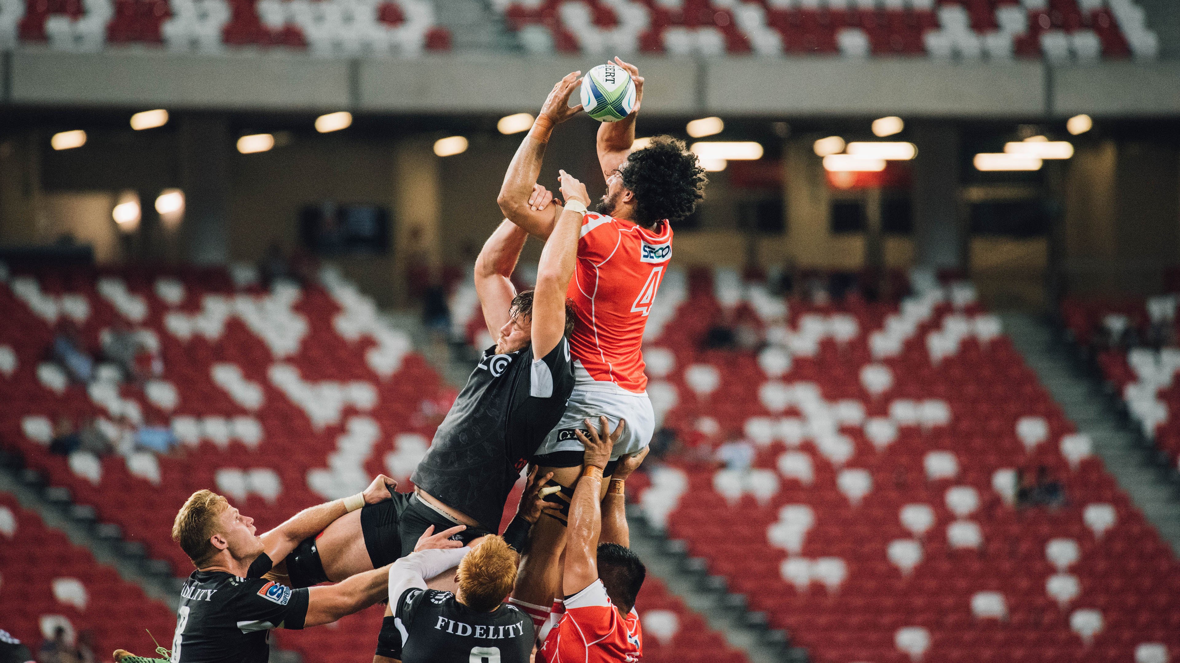 欧冠十六强抽签：巴萨抽中利物浦 被戏称“命运总让这两支队相遇”